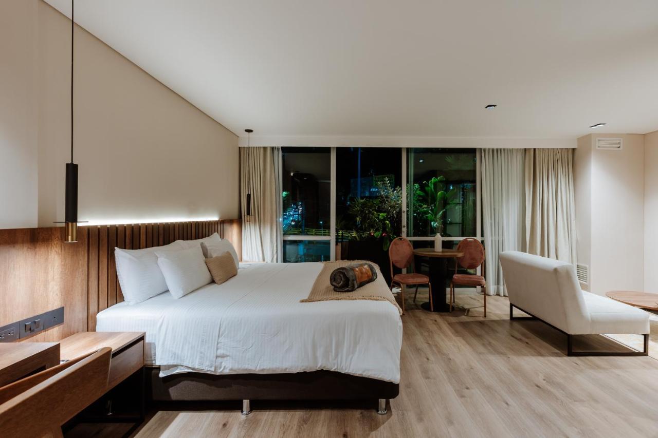1616 Hotel Medellin Exterior photo